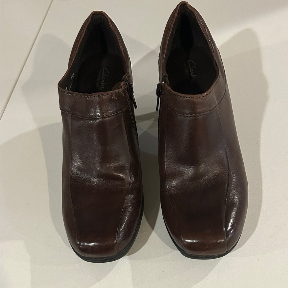 Clarks Brown Leather Women's Low Heel Slip-On Booties